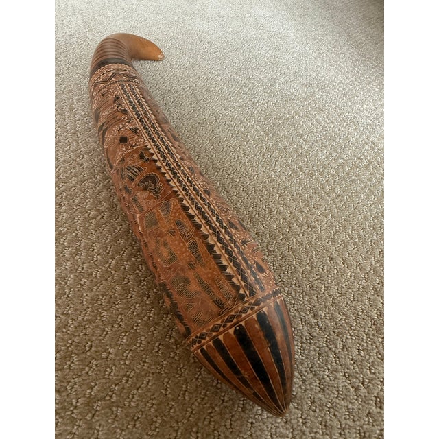 Monumental 22" Peruvian Hand Carved Mate Burilado Storyteller Gourd Rattle - Vintage For Sale - Image 11 of 13