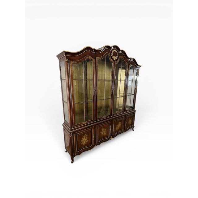 National Furniture Company 1980s Gilt Union National Furniture Company China Cabinet For Sale - Image 4 of 14