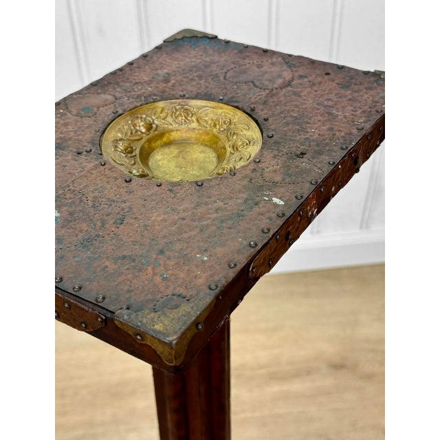 Early 20th Century Antique Arts & Crafts Hammered Copper Smokers Stand Cigar Ashtray For Sale - Image 5 of 10