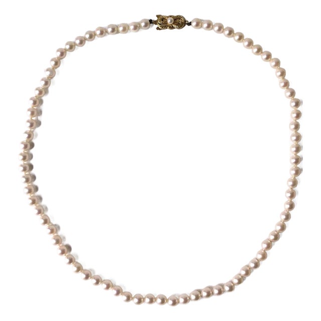 Pearl Necklace From Mikimoto Akoya Pearls and 18 Karat Gold For Sale