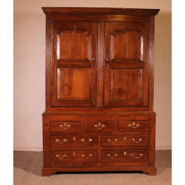 18th Century Oak Linen Press For Sale - Image 10 of 10