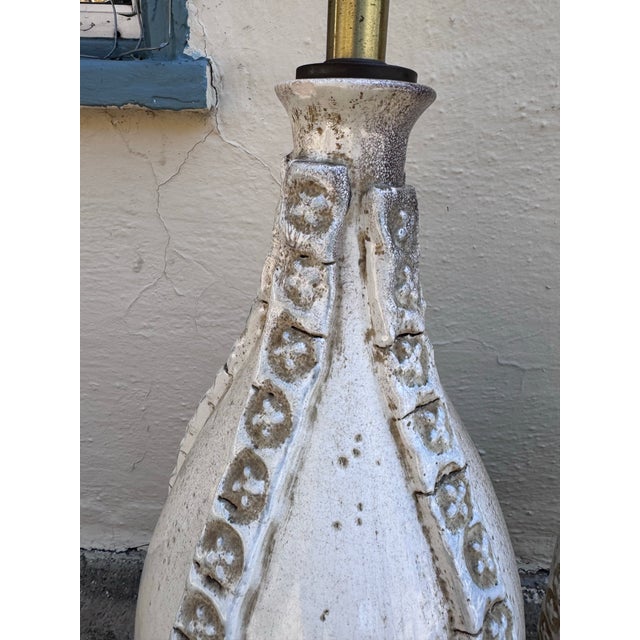 Off-white Pair of Italian Studio Ceramic Table Lamps With Walnut Bases, C. 1960s For Sale - Image 8 of 12