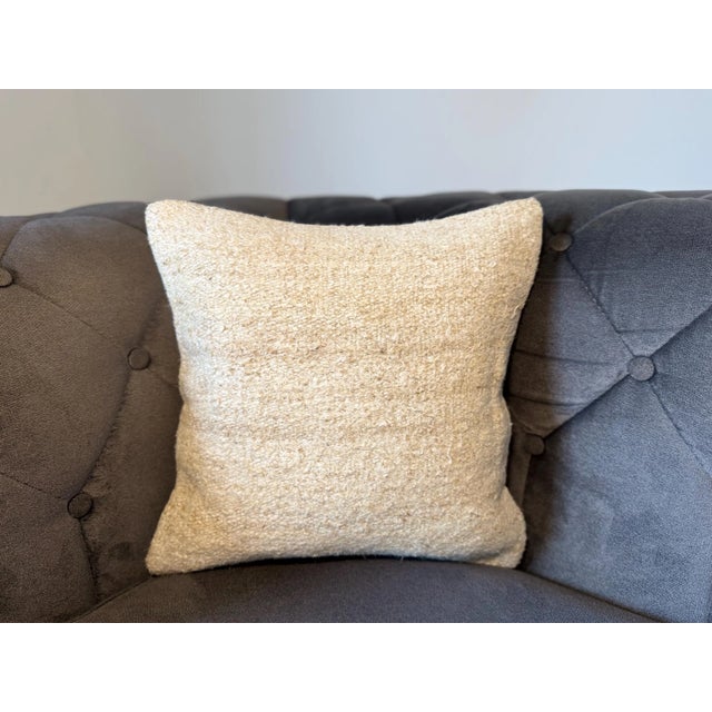 1980s Vintage Turkish Kilim Pillow, Natural Hemp Ivory Beige Cushion, Handwoven Anatolian Pillow With Insert, 16x16 In For Sale - Image 5 of 7