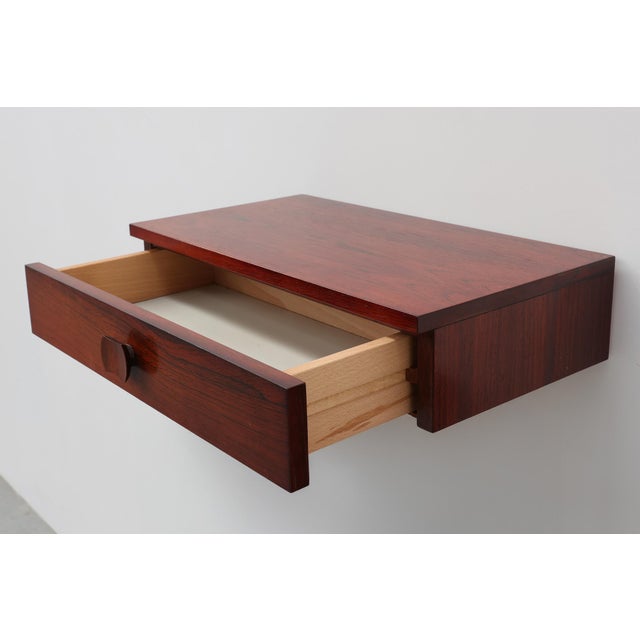 Wood Mid-Century Modern Danish Wall-Mounted Nightstands in Walnut, 1960s, Set of 2 For Sale - Image 7 of 15