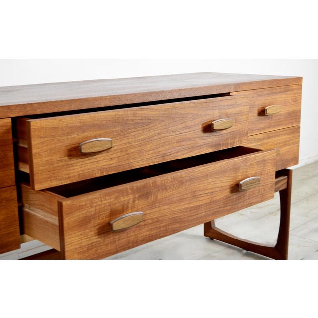 Teak Chest of Drawers by Donald Gomme for G-Plan, 1960s For Sale - Image 6 of 7