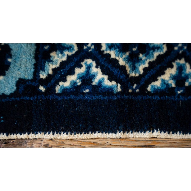 Textile 1920s Antique Traditional Brown Medallion Vase Knotted Wool Chinese Art Deco Rug For Sale - Image 7 of 7