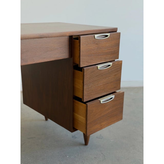 1960s 1960s Attributed Broyhill Mid-Century Walnut Executive Desk For Sale - Image 5 of 16