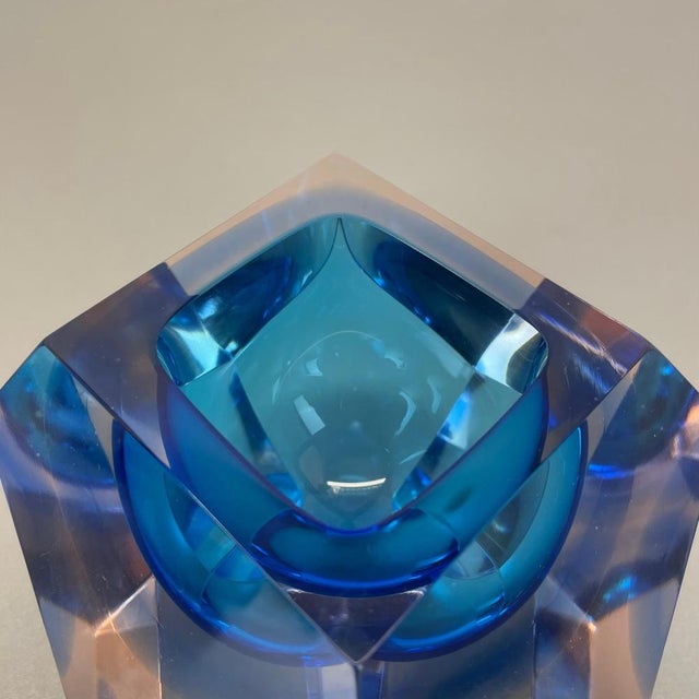 Murano Glass Faceted Diamond Sommerso Bowl from Flavio Poli, Italy, 1970s For Sale - Image 9 of 18