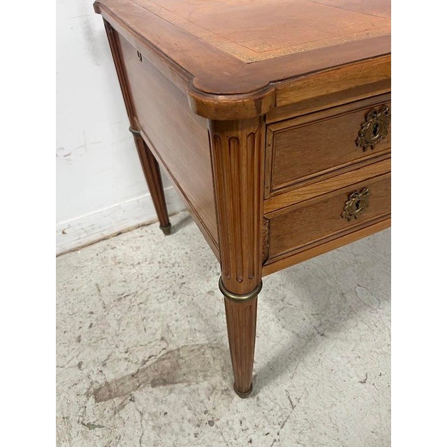 Louis XVI Style Desk in Walnut Wood, 1800s For Sale - Image 18 of 18