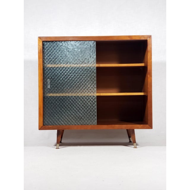 Pair of Vintage Original Mid-Century Modern Walnut Finish All Wood Display Cabinets With Adjustable Shelves and Sliding Wire Glass Doors For Sale - Image 18 of 18