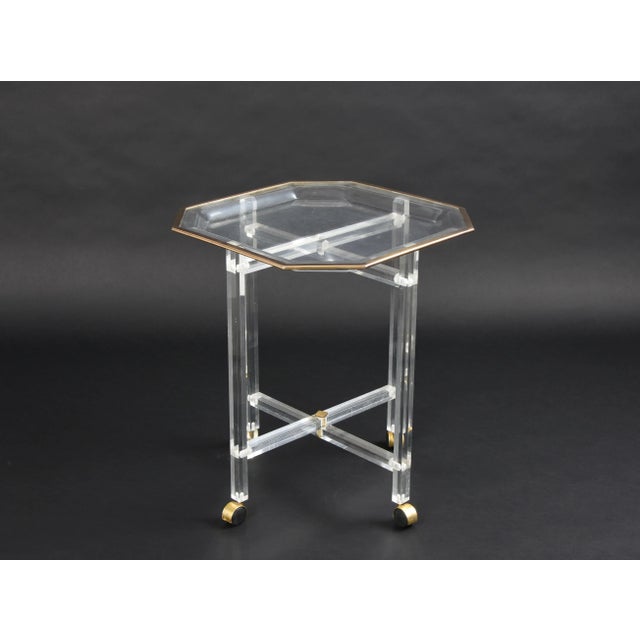 1980s Mid-Century Acrylic and Brass Octagonal Coffee Table with Tray from Christian Dior For Sale - Image 5 of 17