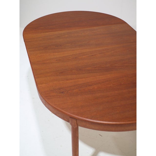 Danish Extendable Round Dining Table in Teak, 1960s For Sale - Image 18 of 18