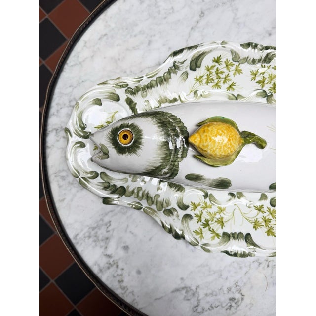 Italian Mid 20th Century Hand Painted Italian Fish Serving Set For Sale - Image 3 of 4