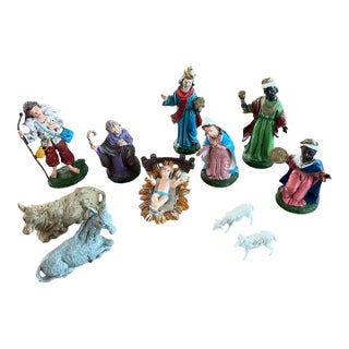 Vintage Fontanini Style Nativity Set - 11 Pieces For Sale