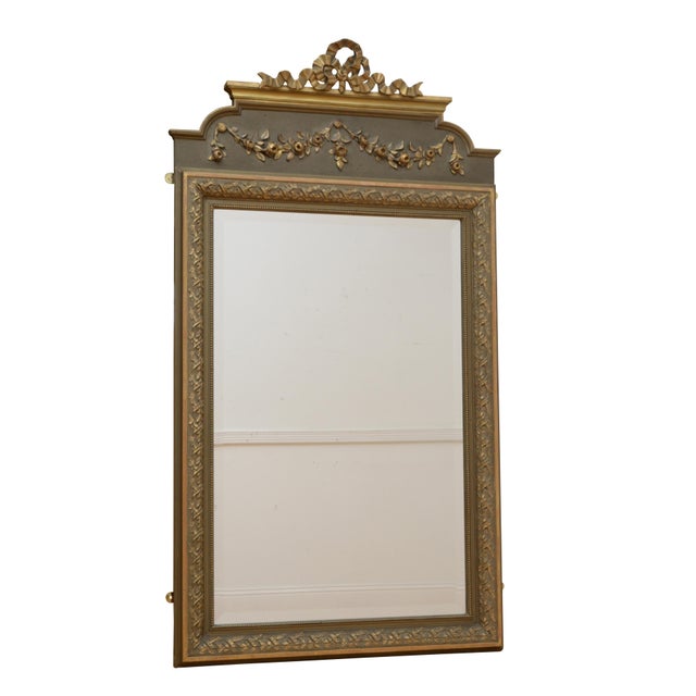 Belle Époque French Gilded and Olive Green Wall Mirror with Ribbon Crest, 1900s For Sale - Image 10 of 15