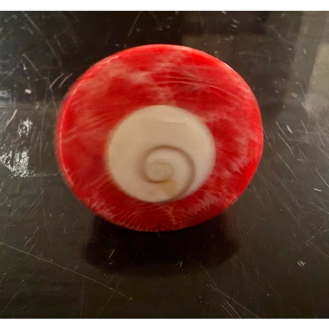 Vintage Sajen Red Fosil Coral Shell Spiral Ring Sz 8 Sterling Silver For Sale - Image 4 of 5