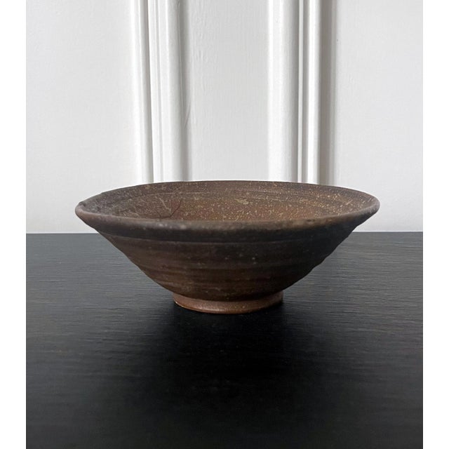 17th Century Korean 17th Century Kakinoheta Chawan Tea Bowl with Rustic Charm For Sale - Image 5 of 11