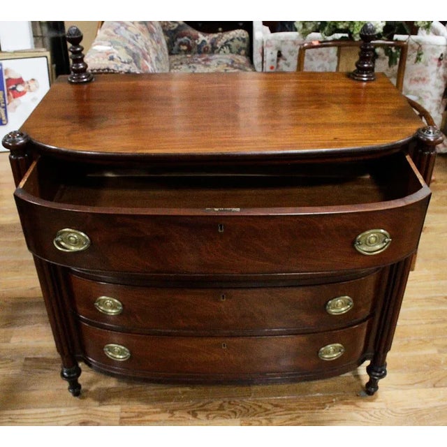 Antique Early 1800s American Mahogany Chest of Drawers. For Sale - Image 9 of 11