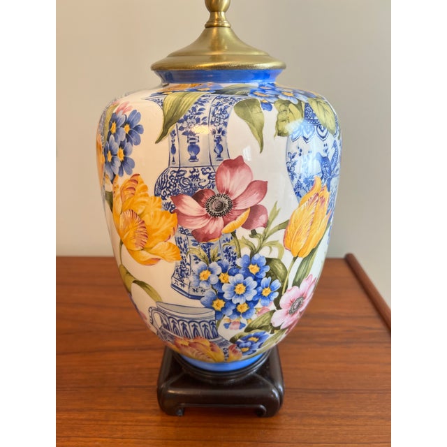 Palm Beach Regency Style Ceramic Floral Tulip Table Lamp Blue & White Jar Motif For Sale - Image 10 of 12