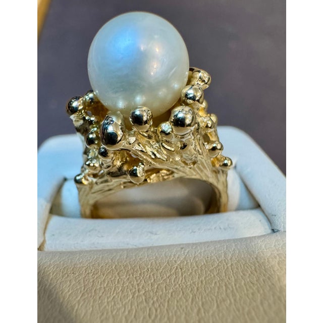 9.5 MM Round Akoya Pearl Ring in 14 Karat Yellow Gold , Size 5.75 For Sale - Image 15 of 18