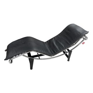 Chrome And Leather Day Bed in the Style of Corbusier For Sale