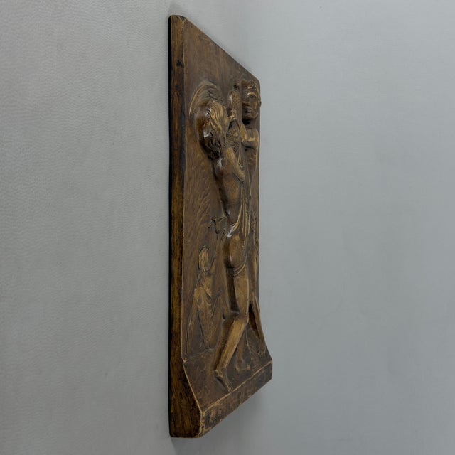 High Relief Falconer Sculpture Panel in Wood by P. Conforti, 20th Century For Sale - Image 3 of 12