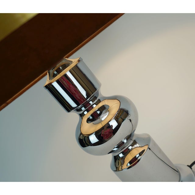 Large table lamp from the 1970s. Manufacturer: ARO-Leuchten. Large shade made of light-colored plastic, covered in brown,...