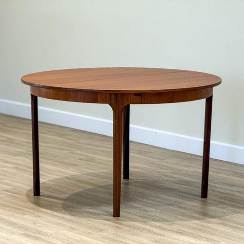Brown Dunvegan Teak Dining Set by Tom Robertson for McIntosh, Set of 5 For Sale - Image 8 of 15