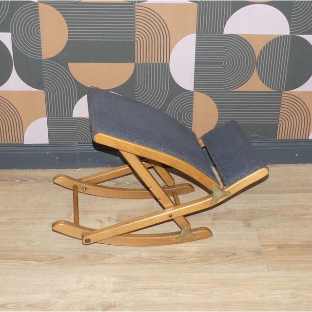 Foldable Rocking Ottoman from Mayer For Sale - Image 4 of 8