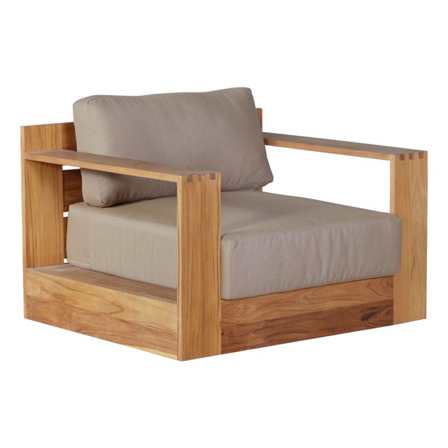 Imperial Grove Outdoor Solid Teak Wood Revolving Chair For Sale