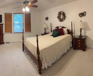 Lexington Cherry Eighteenth-Century Series No. 490 Seven Piece Bedroom Set