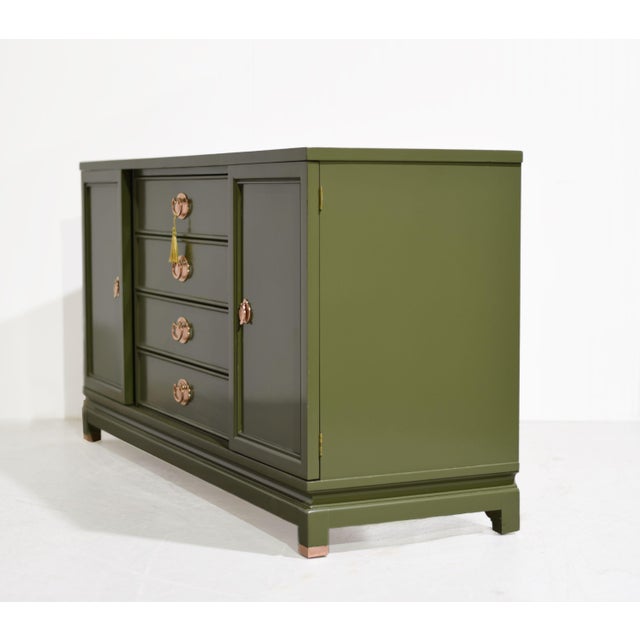 Mid 20th Century Mid Century Ming Style Chinoiserie Buffet by American of Martinsville in Olive Green - Newly Painted For Sale - Image 5 of 14