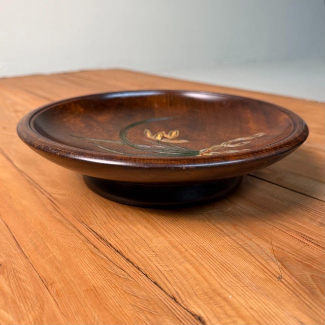 Mid-Century Modern Japanese Wooden Sanuki-Bori Obon with Floral Motif, 1960s For Sale - Image 3 of 13