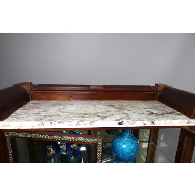 Display Case in Mahogany, 1800s For Sale - Image 9 of 13