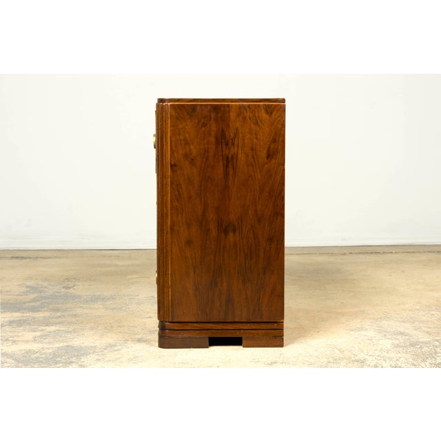French Art Deco Geometric Walnut Commode by Mercier Frères, Paris, Circa 1930 For Sale - Image 13 of 18
