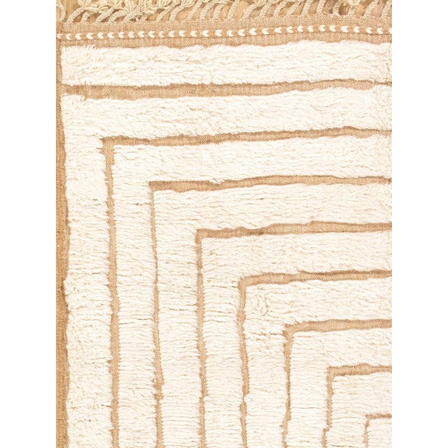 Vintage Moroccan Rug by Berber Tribes of Morocco, cream color, off white, tan For Sale In New York - Image 6 of 10