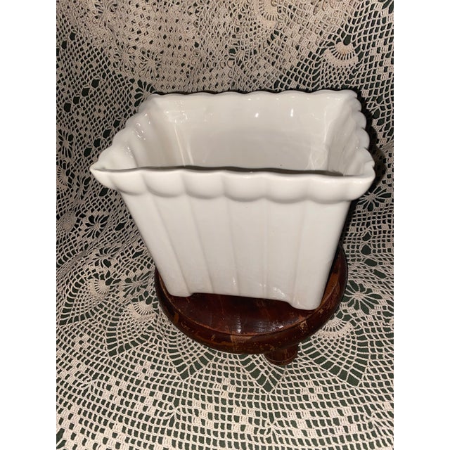 Art Deco 1950’s Vintage Cream Ribbed Ceramic Planter For Sale - Image 3 of 6