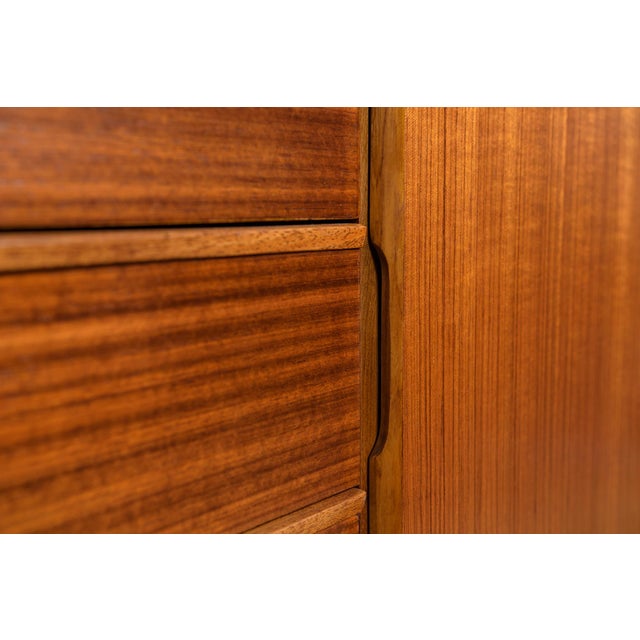 Mid-Century Teak Sideboard from Austinsuite, United Knigdom, 1960s For Sale - Image 13 of 18