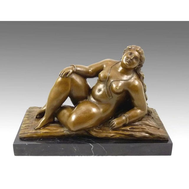 Sculpture of Nude Woman at the Beach, 20th Century, Bronze For Sale - Image 5 of 10