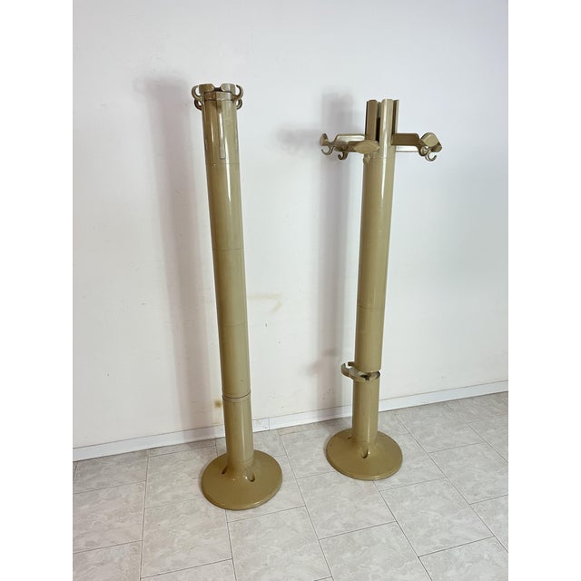 Castelli Planta Coat Hangers by Giancarlo Piretti for Castelli, 1970s, Set of 2 For Sale - Image 4 of 13