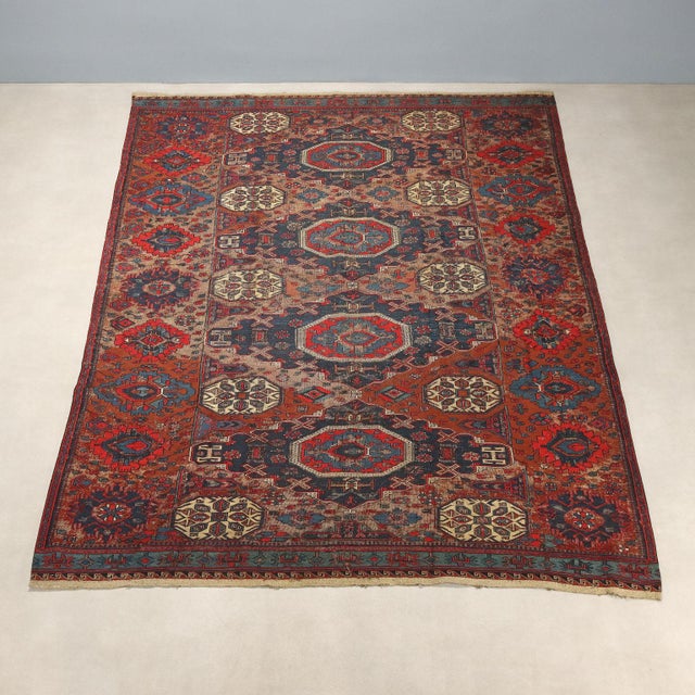 Sumak Rug in Wool, Caucasus For Sale - Image 3 of 8