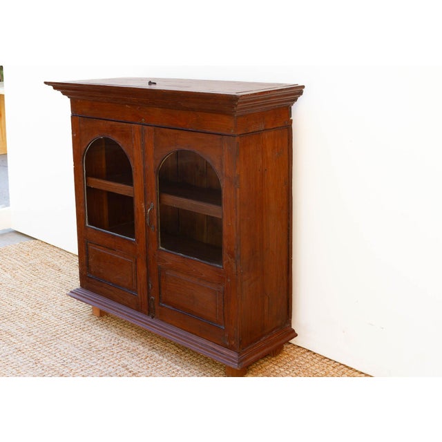 Early 20th Century Antique Colonial Lift-Top Glass Malabar Cabinet For Sale - Image 5 of 11