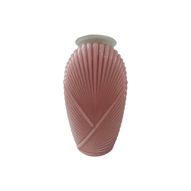 We have for your consideration a very beautiful draped ribbed art deco postmodern 1980s pink glass vase. vase is...