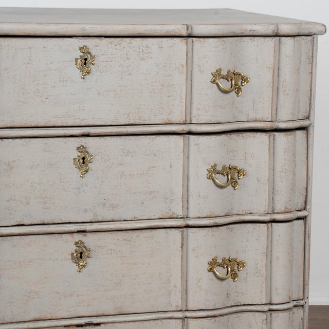 Large 19th Century Gray Rococo Chest of Four Drawers For Sale - Image 10 of 18