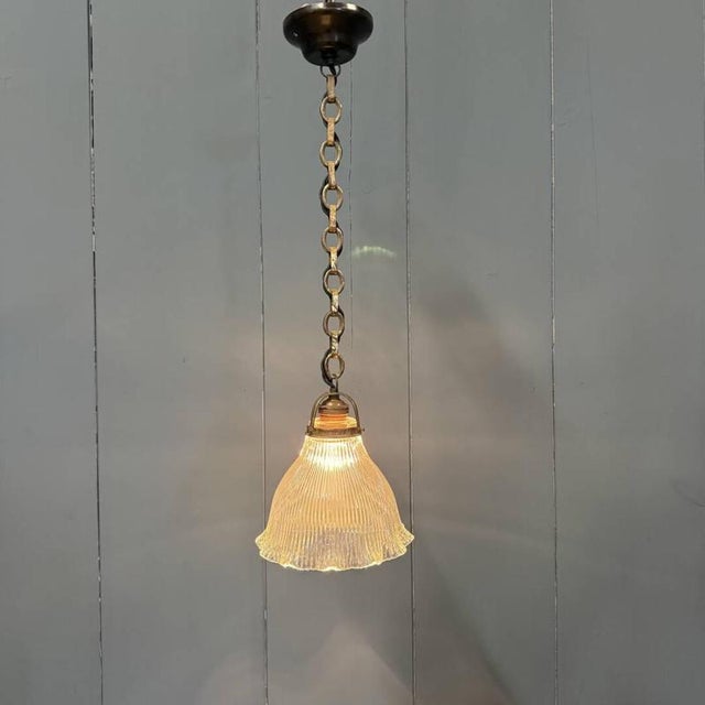 Small Pressed Glass Pendant Lamp with Chain and Ceiling Rose from Holophane, 1930s For Sale - Image 4 of 18