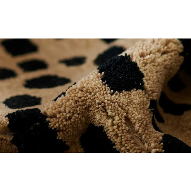 Erin Gates by Momeni Woodland Cheetah Beige Hand Tufted Wool Area Rug 7'9" X 9'9" For Sale - Image 4 of 10