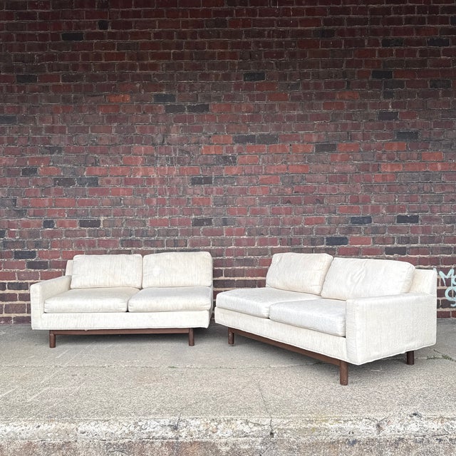 Selig Selig 2 Piece Sectional Sofa Mid Century Modern For Sale - Image 4 of 11