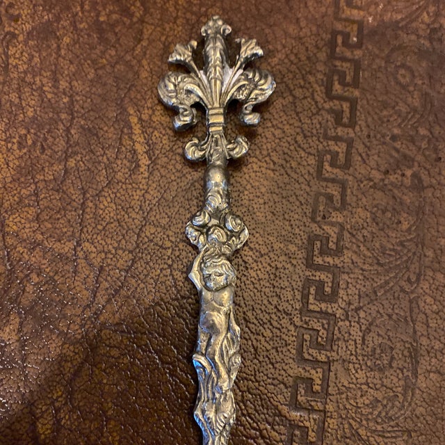 Late 20th Century Vintage Italian Ornate Silver-Plated Serving Set, 5 Pieces For Sale - Image 5 of 12