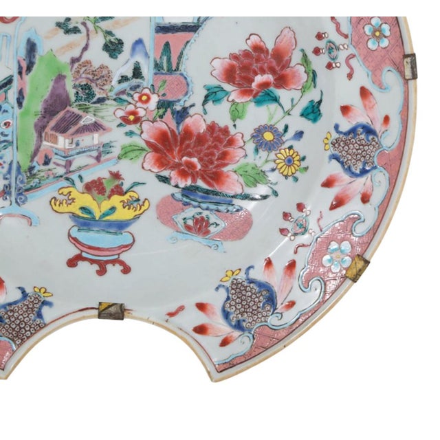 18th Century Chinese Export Famille Rose Porcelain Barber’s Bowl For Sale - Image 4 of 7