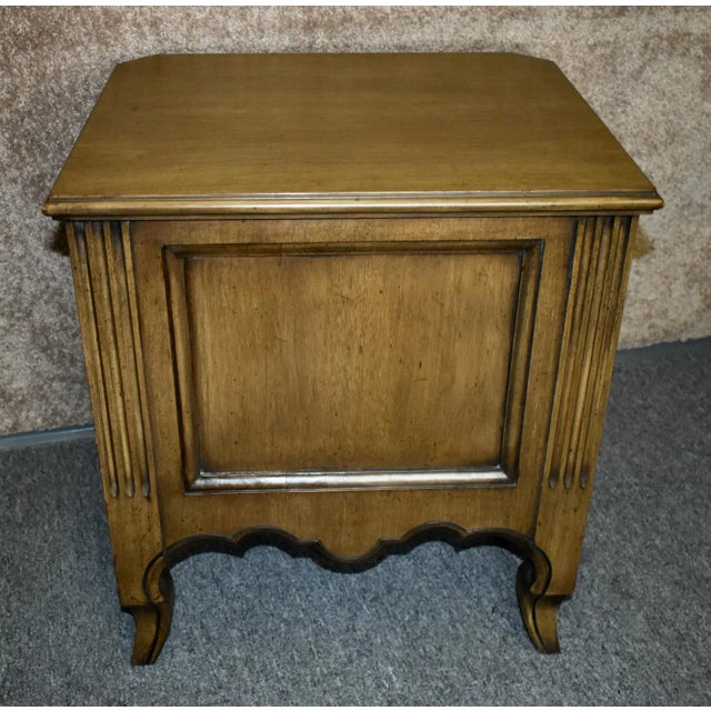 Wood John Stuart Wood Nightstand Accent End Table French Provincial Pull Out Drawer For Sale - Image 7 of 13